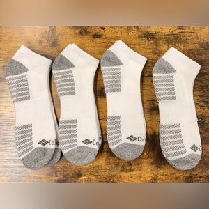 Columbia Men's Athletic Ankle Socks in White and Gray